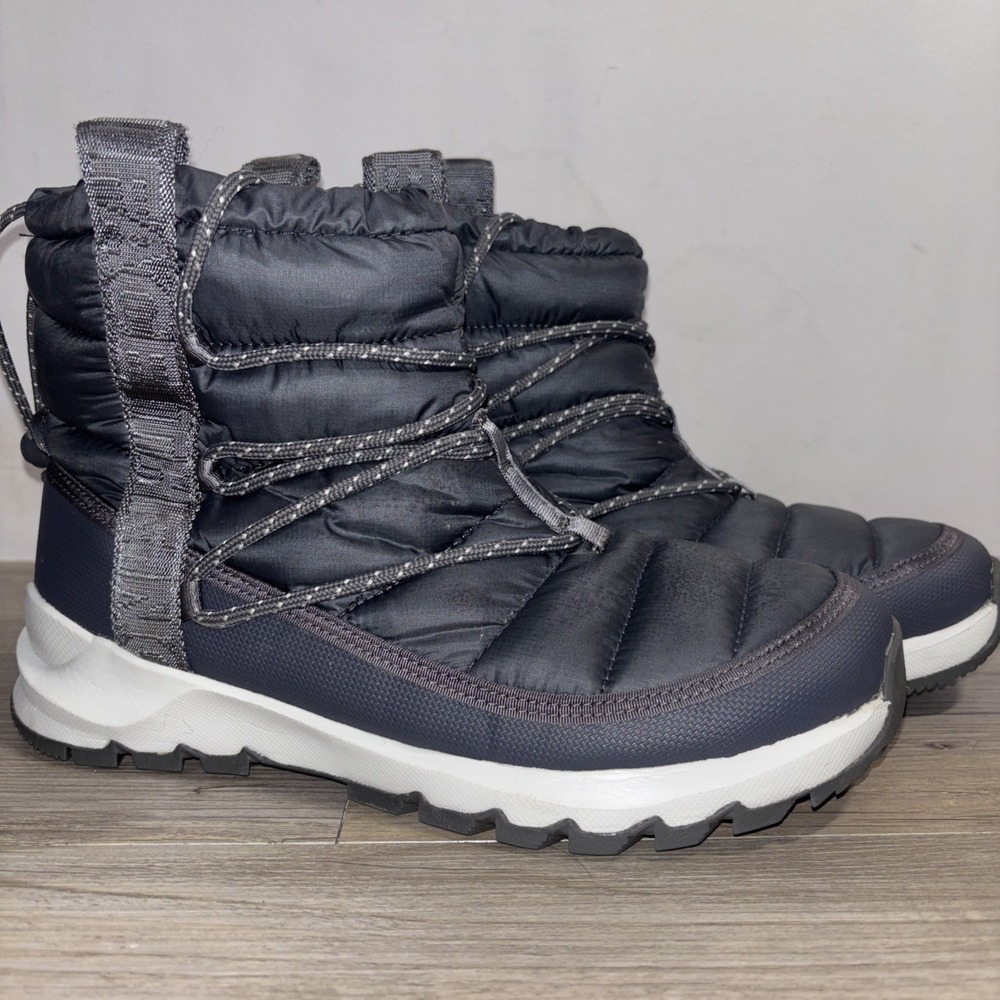Women's 9 The North Face ThermoBall Luxe Lace Up Gray WP Boots Faux Fur Puffer